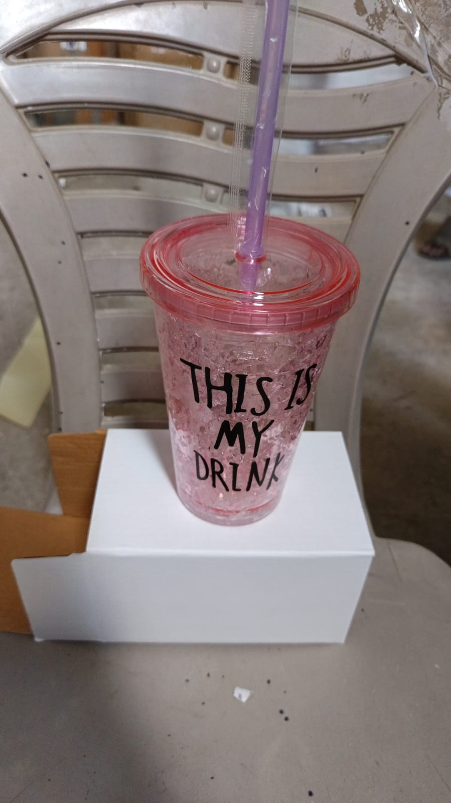 Plastic Creative Cold Drink Cup, Double Wall Plastic Drinking Sport Bottle