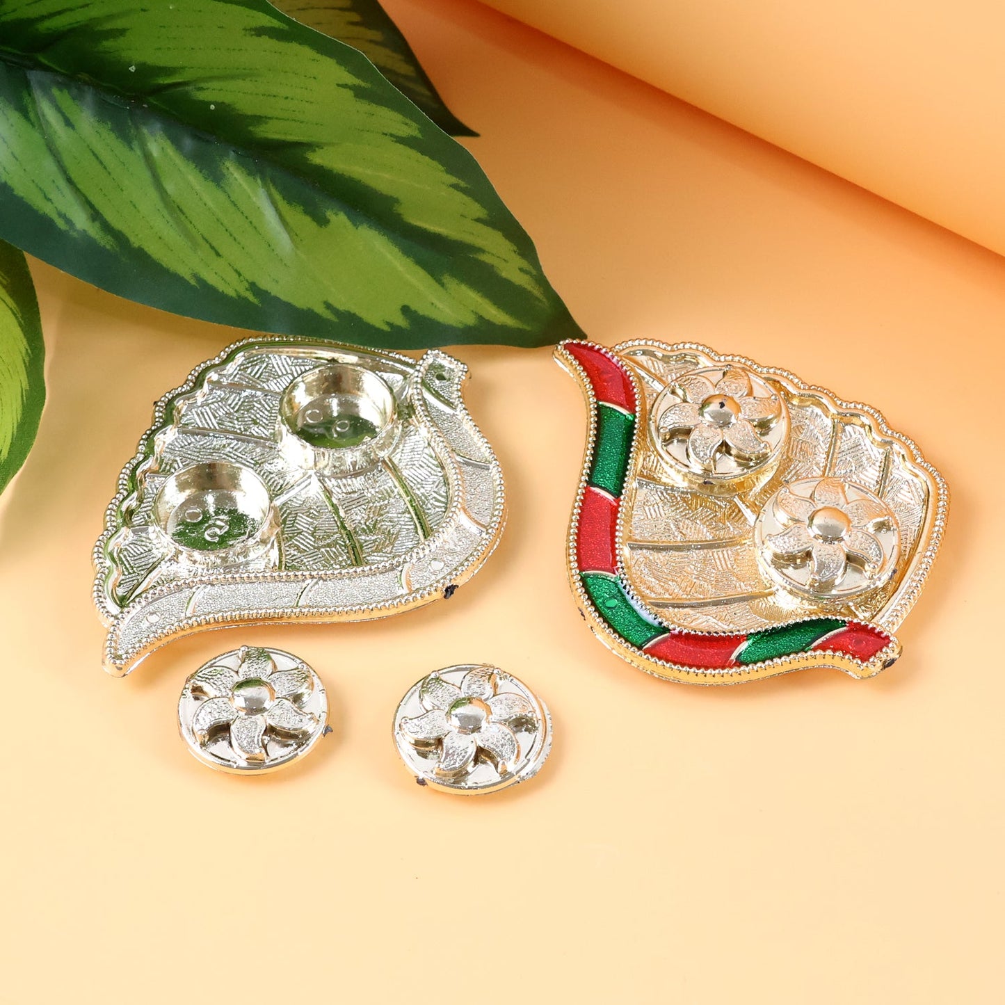 Leaf-Shaped Decorative Pooja Thali - (1 Pc)