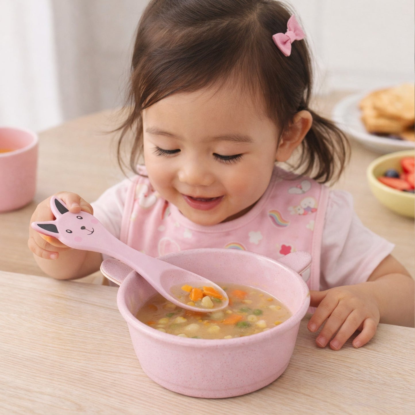 Toddler food bowl set with spoon
