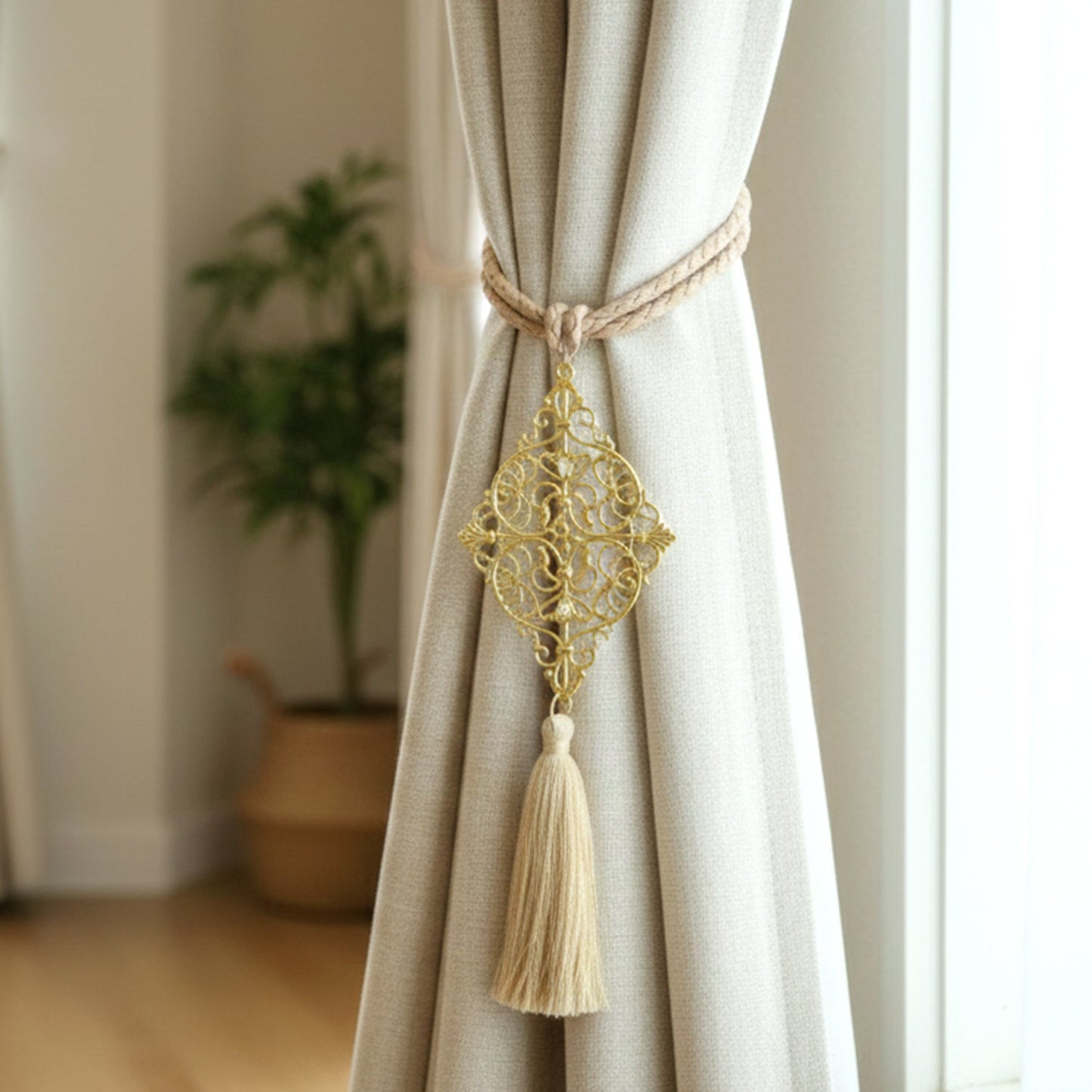 Stylish rope tassel curtain band