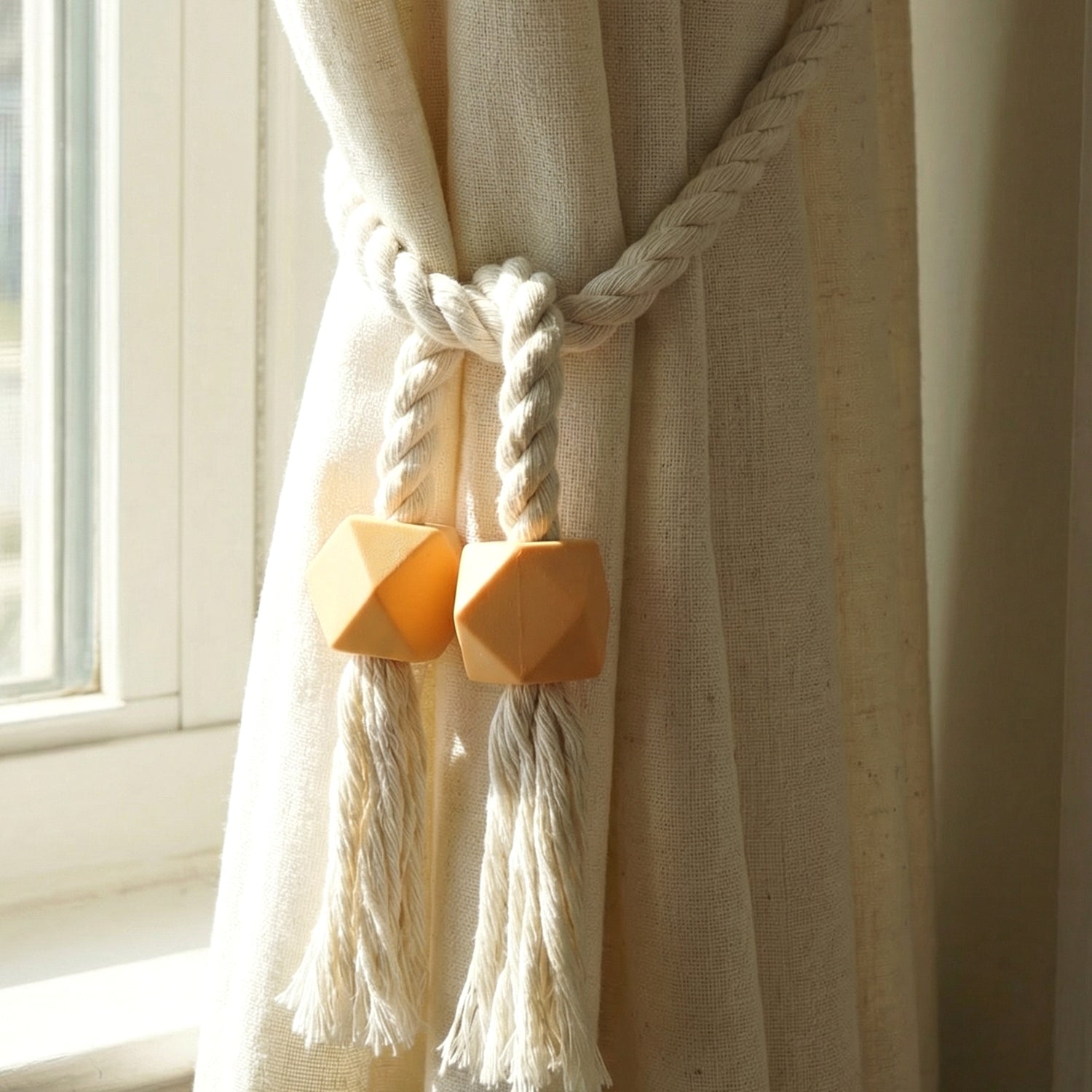 Easy install magnetic curtain band