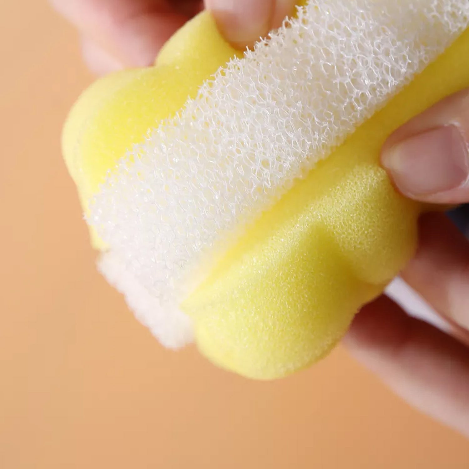 Compact sponge head brush for coffee mugs, baby bottles and glass containers