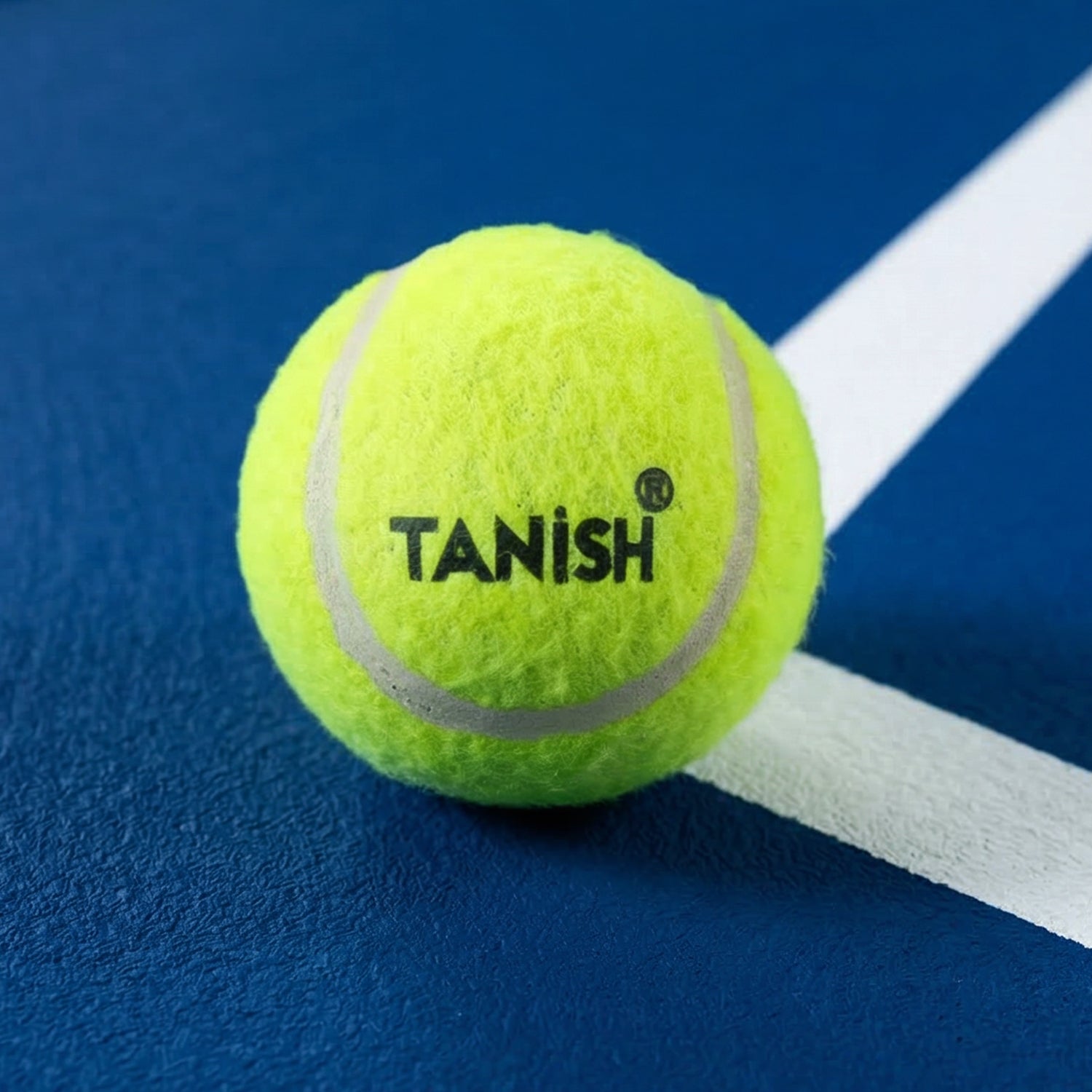 long lasting tennis ball for court play