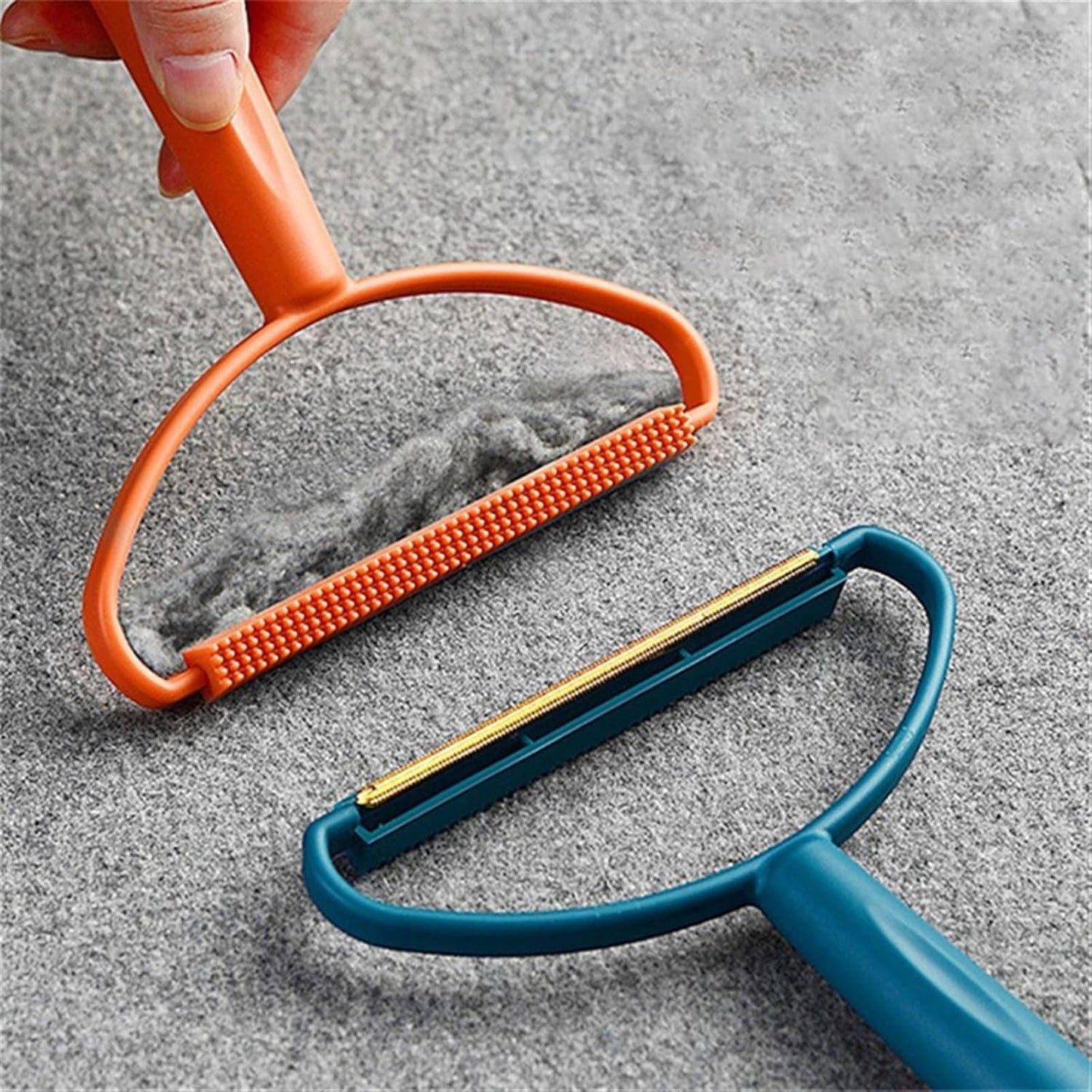 2-in-1 Portable Lint Remover – Long-Handle Brush & Sticky(1 Pc)