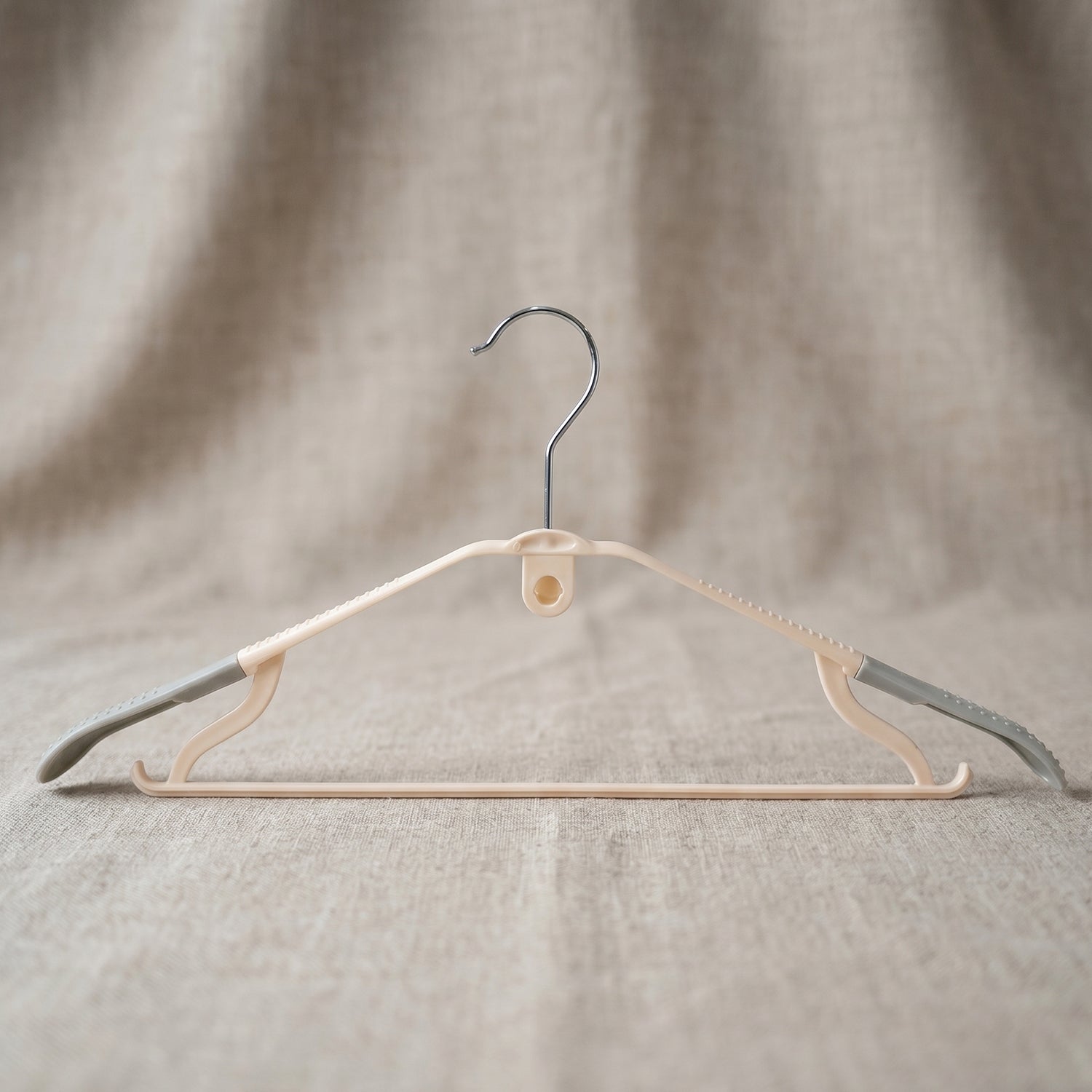 durable laundry hangers pack