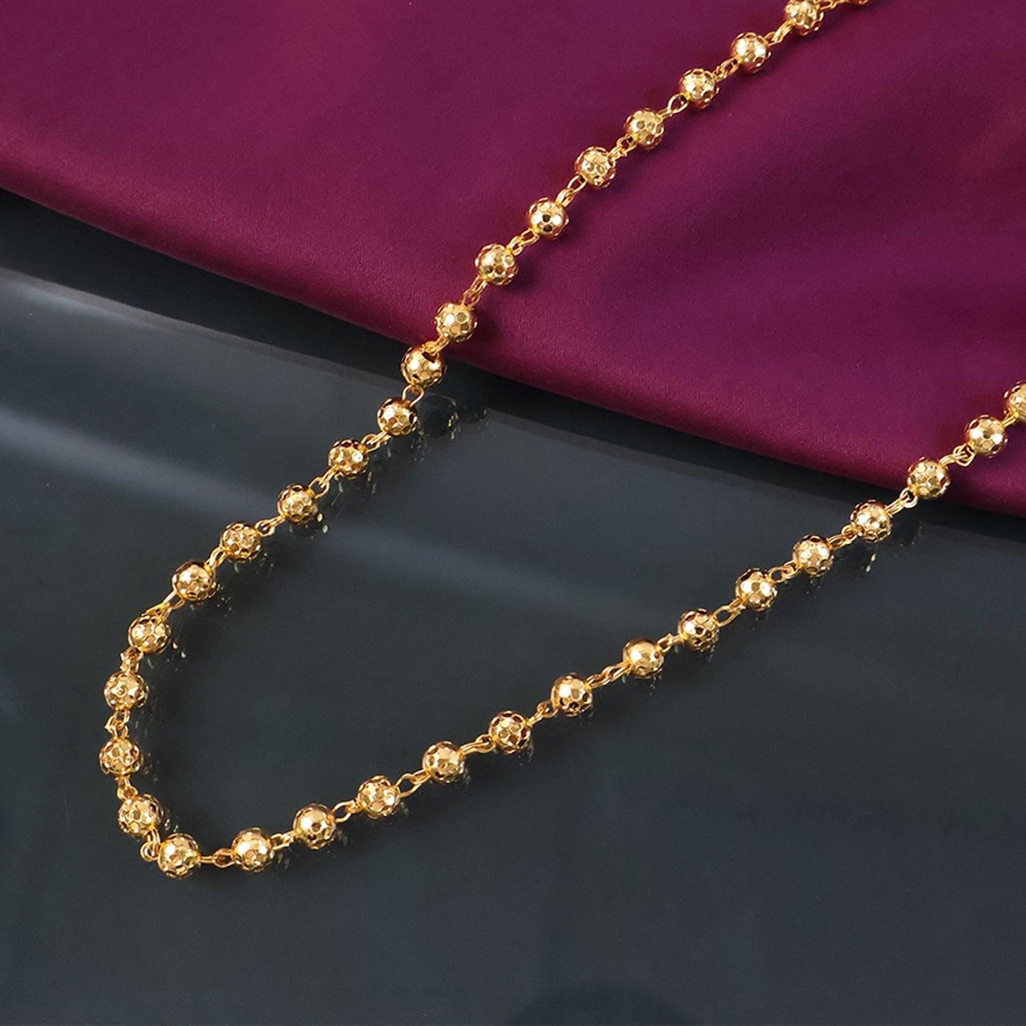 Beautiful necklace for women
