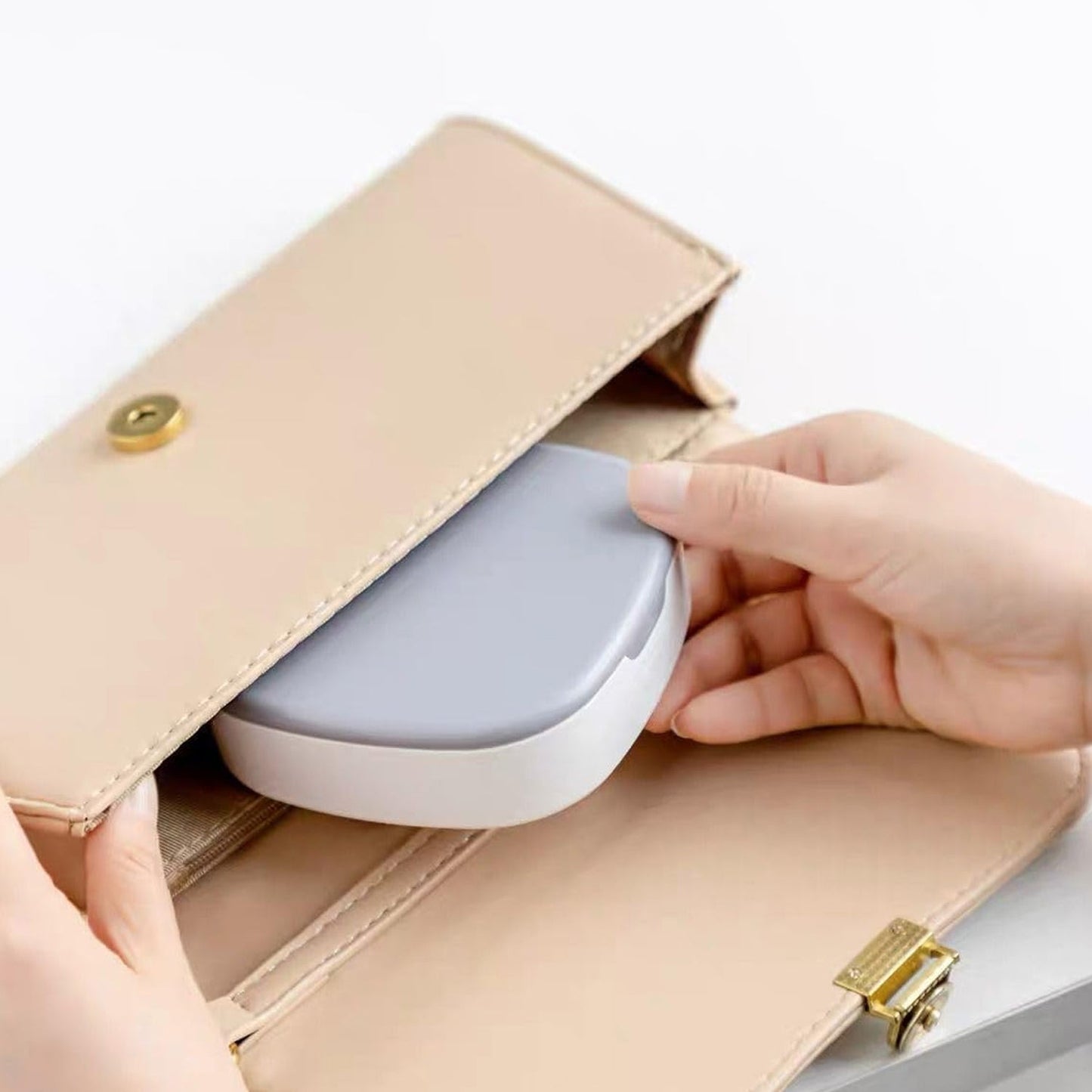 Plastic Jewelry Storage Box with Built-in Mirror (1 Pc)