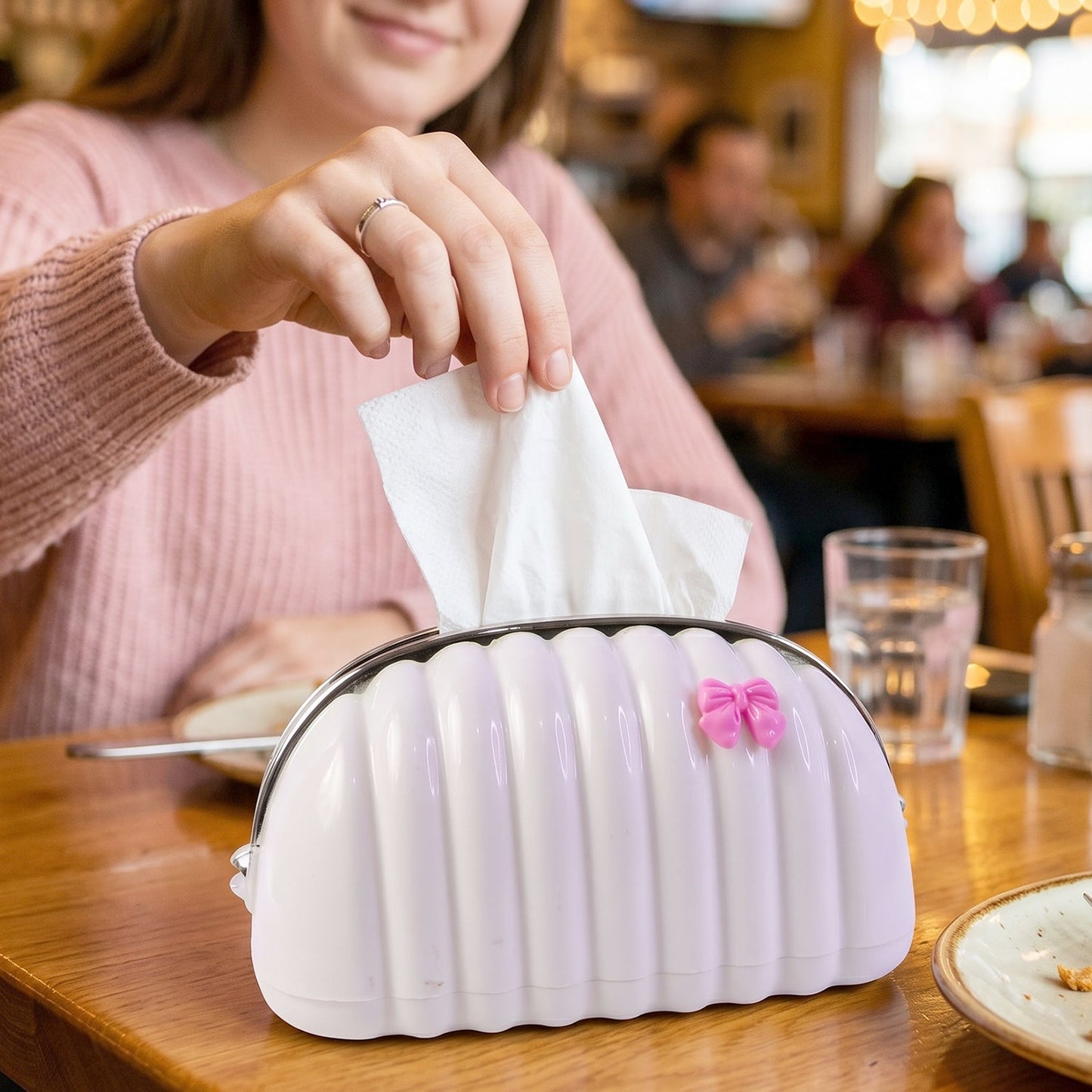 Purse Shape Tissue Holder with Bow