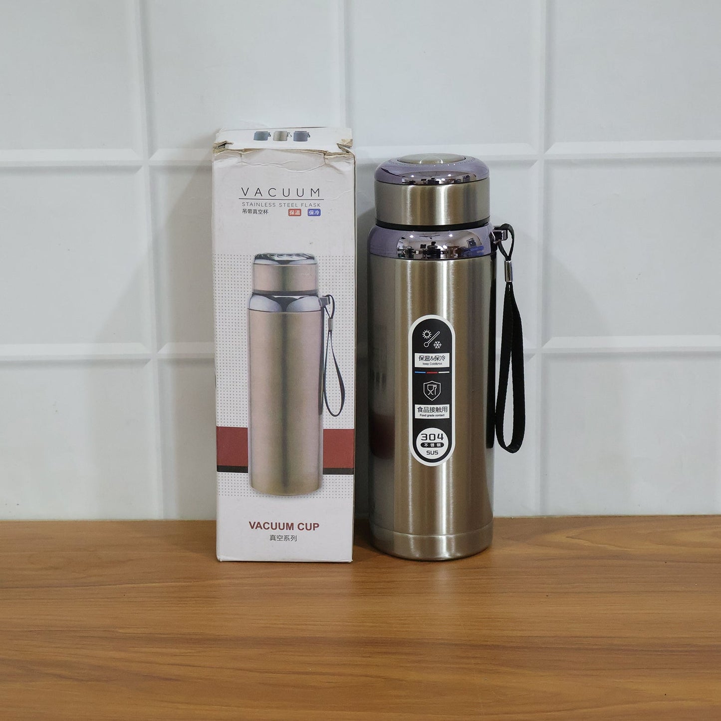 Premium Stainless Steel Vacuum Insulated Water Bottle (600 ML Approx)