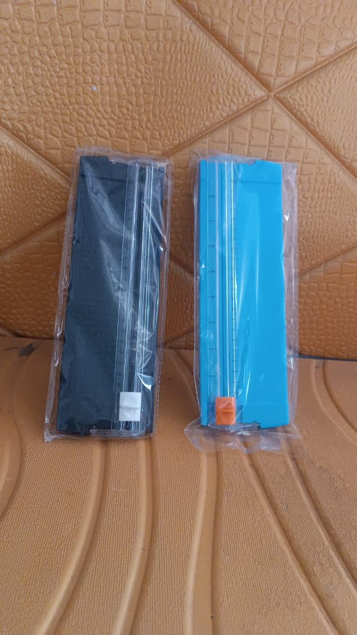 Paper Cutter, A5 Mini Paper Cutter, Portable Paper Cutting Machine (1 Pc / Mix Color)